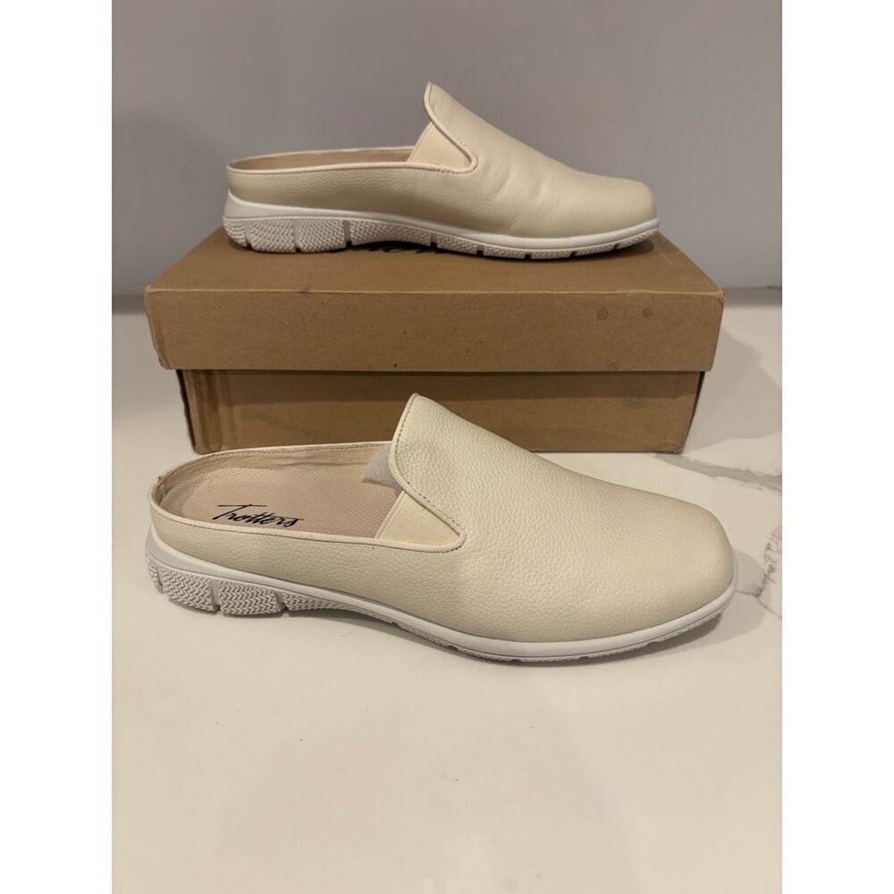 Trotter UMA Bone‎ White Women's Mule Slip on Size 9.5 New in Box